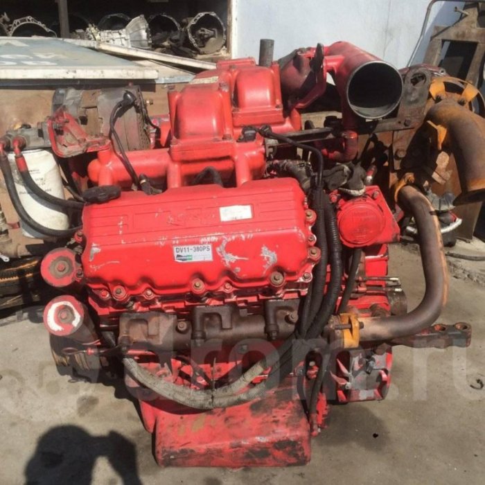 Запуск двигателя на DV11 на Daewoo Novus Doosan с замерами давления масла